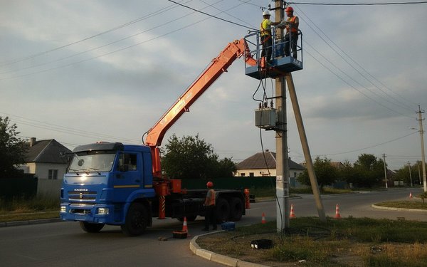 Автовышка для электромонтажных работ